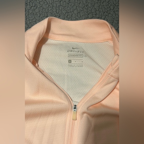 Women’s Nike DRIFIT Jacket - Picture 3 of 4